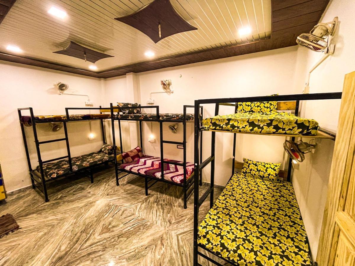 La Vaca India Varanasi Exterior photo